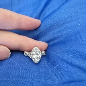 Modern Gents VICTORIA engagement ring